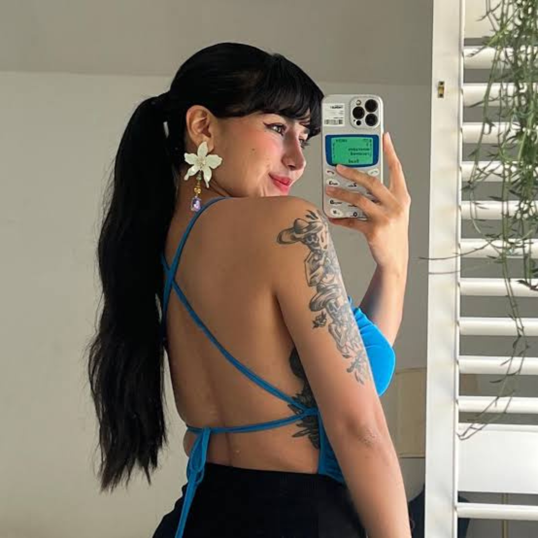 Lucia R.